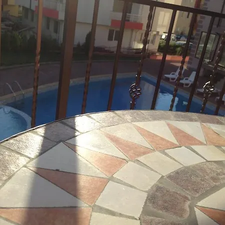 Хотел Hypnotic Complex