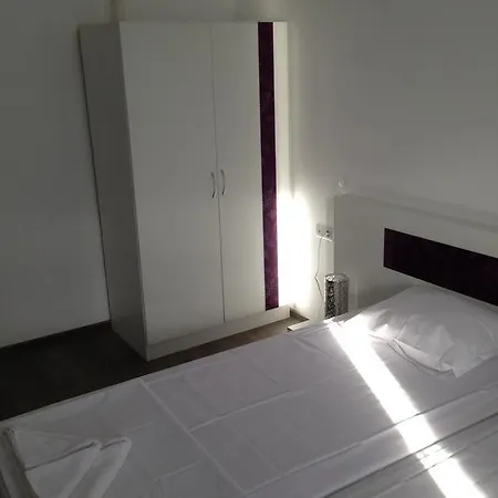 Хотел Hypnotic Complex